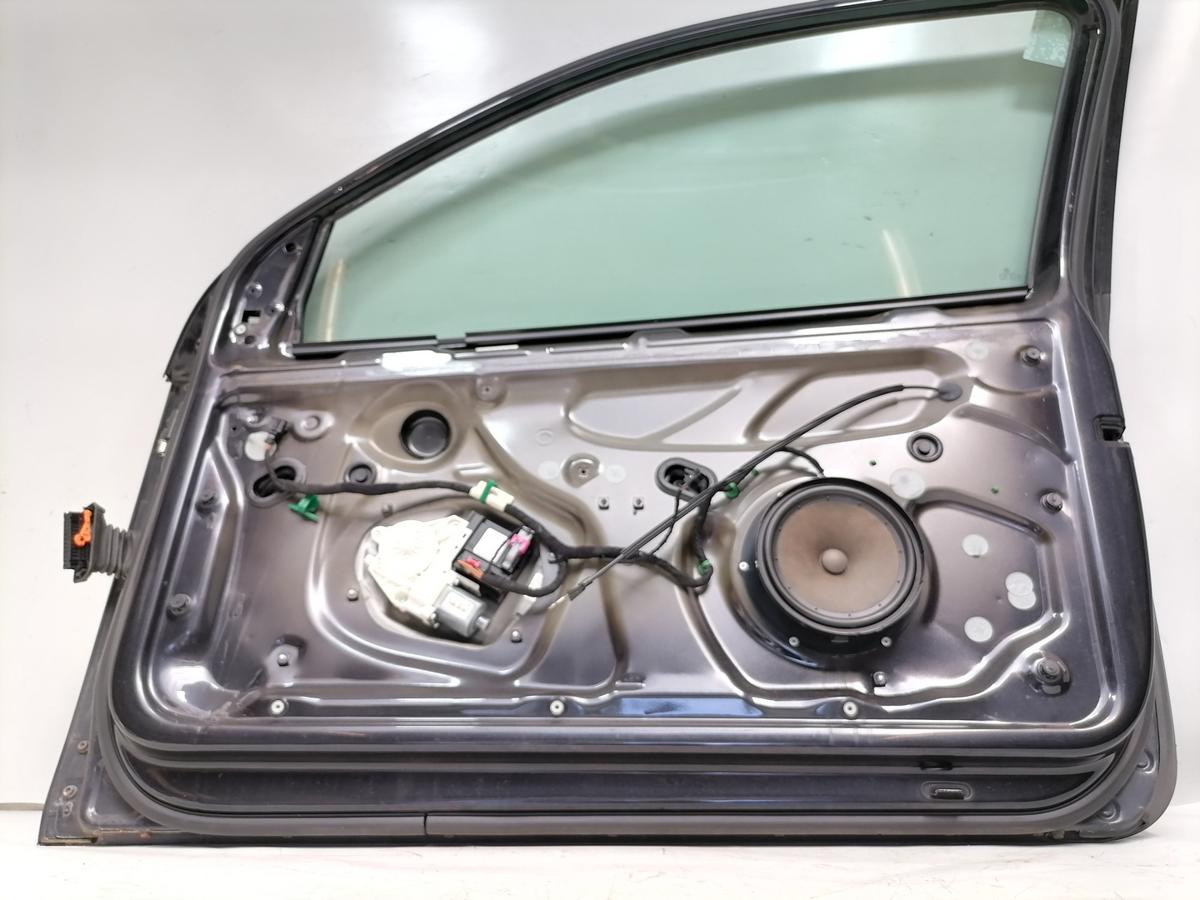 VW Golf 5 original T&uuml;r vorn rechts LC9Z Black Magic 3-T&uuml;rer Rohbau Bj.2006